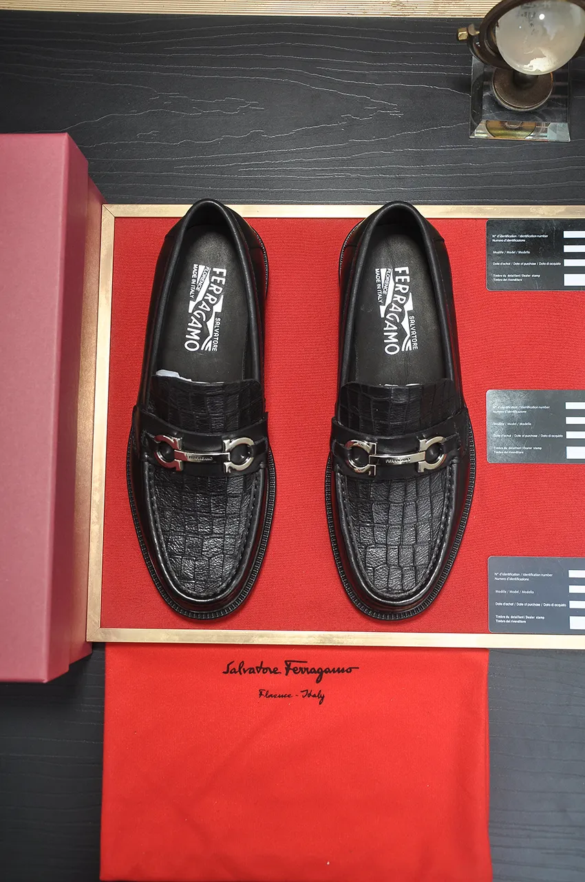 Men's men's shoes 💰520💶[Ferragamo/Ferragamo] (high-end Niuli) New 🍀 Ferragamo* - top version Ferragamo's classic formal leather shoes! Made of imported original cowhide, the inner top layer is comfortable cowhide lining! Original wear-resistant rubber outsole! High quality products! Code number 38-44!